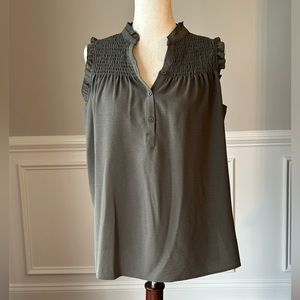 Adrianna Papell Sleeveless Smocked Top Blouse size XS NWT